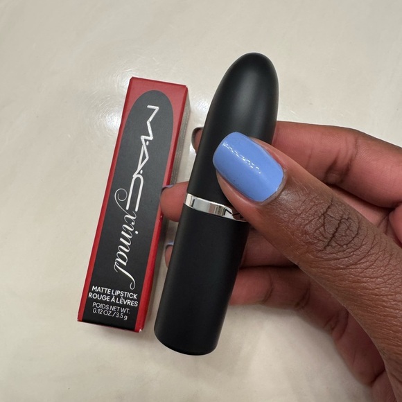 Red Mac Ximal Matte Lipstick! - Picture 4 of 5
